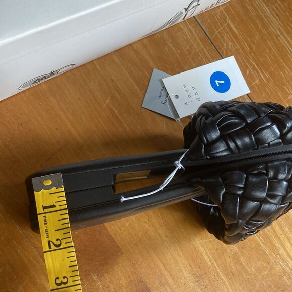 A New Day Target NWT Black Carissa Sandals Braided Memory Foam Slides Sz 7 - Picture 7 of 9